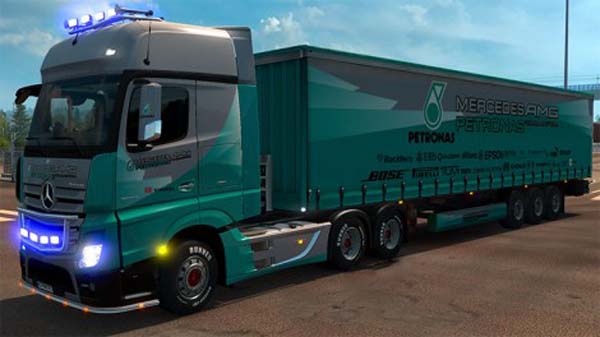 Mercedes Actros MP4 Petronas F1 Combo Pack 