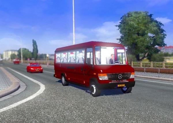 Mercedes Benz Vario 812D in Traffic