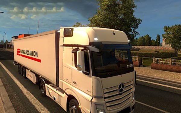 Hungarocamion trailer