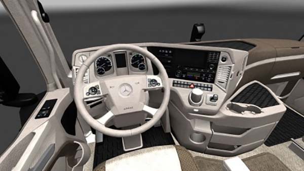 Mercedes MP4 Cream Brown Interior