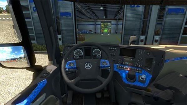 Mercedes Actros 2014 blue