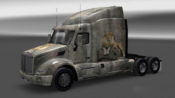 Peterbilt 579 Lion Skin