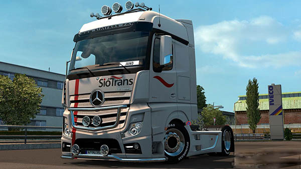 Mercedes MP4 Siotrans Skin