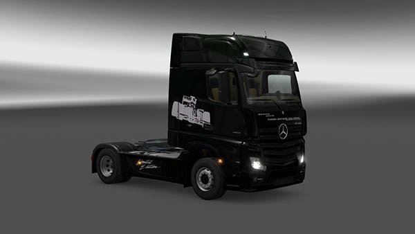 Mercedes Actros MP4 2014 F1 Skin